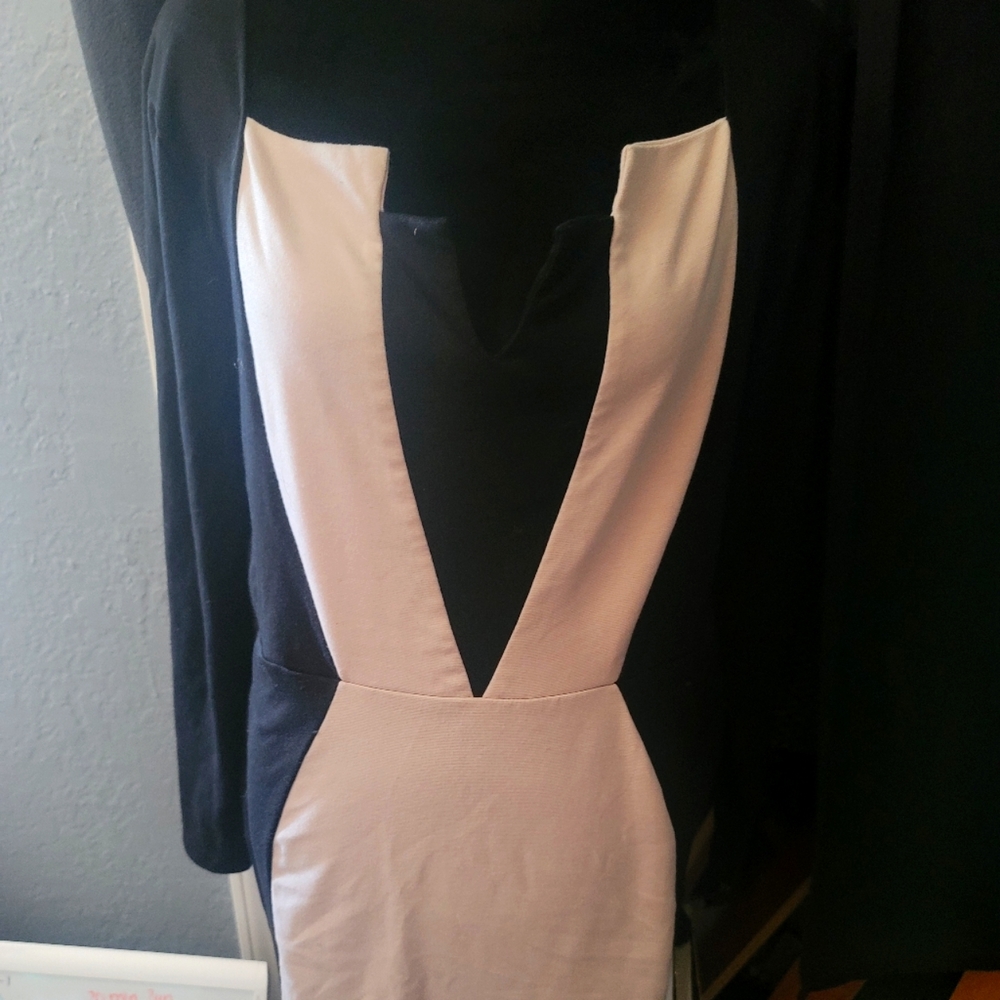 Knee length dress Size L